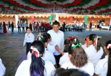 Honra DIF Oaxaca a las mujeres y hombres que legaron patria y libertad