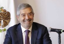 Con eficiencia y transparencia, avanza nuevo modelo de atención consular: canciller De la Fuente