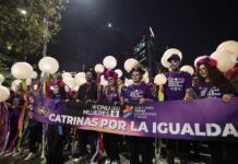 ONU Mujeres se sumó a la Mega Procesión de las Catrinas 2025 para difundir la igualdad desde la cultura