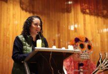 EL IEEM MANTIENE VIVAS LAS TRADICIONES CON OFRENDA DE DÍA DE MUERTOS