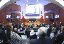 Entrega Senado Reconocimientos “Dr. Jesús Kumate Rodríguez” a Gabriela Borrayo y Simón Barquera