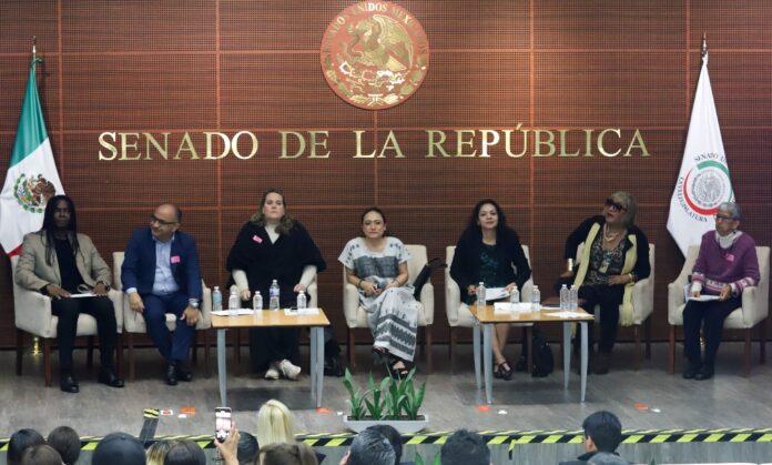 111225_Foro_Migrantes_-3