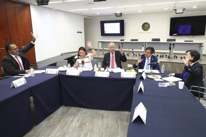 121025_Asuntos_Migratorios-1