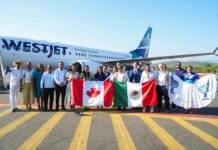 Puerto Escondido recibe por primera vez un vuelo directo desde Canadá: Sectur Oaxaca