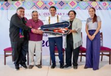 Fortalece Salomón Jara la identidad de los pueblos con entrega de mil 91 instrumentos a 214 bandas musicales