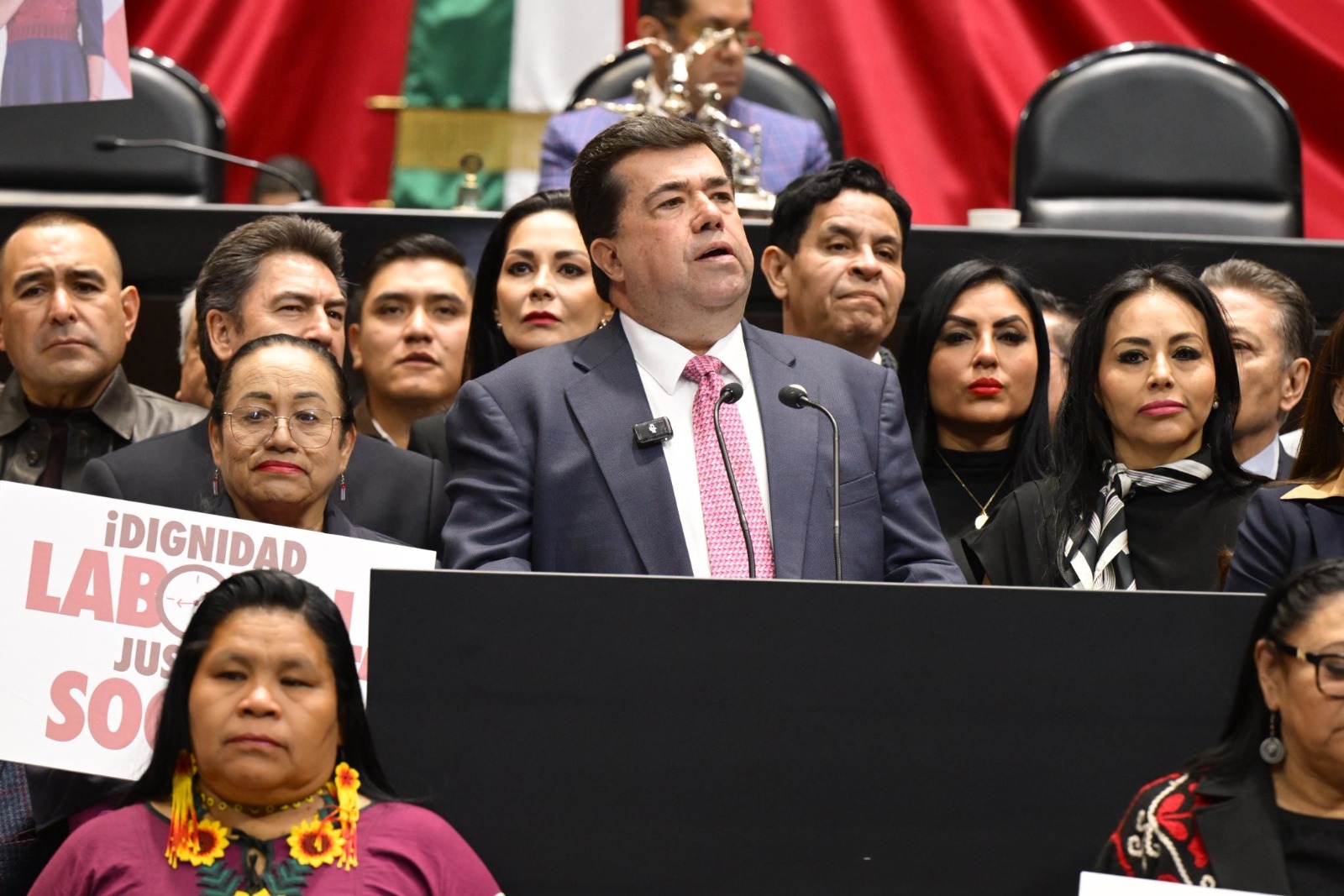 DIGNIDAD LABORAL ES REDUCIR LA JORNADA DE TRABAJO A 40 HORAS: PEDRO HACES BARBA