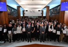 Concebir la economía como herramienta para reducir y combatir desigualdades, legado de Ifigenia Martínez: Rector Lomelí
