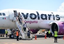 ARRIBA A LA COSTA EL PRIMER VUELO DE LA RUTA TIJUANA – PUERTO ESCONDIDO