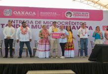 Otorga Salomón Jara apoyos a mujeres emprendedoras y personas trabajadoras del campo en el Istmo de Tehuantepec