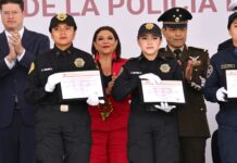 Encabeza Clara Brugada graduación de 426 policías de la CDMX y anuncia un estímulo económico para elementos que participaron en la justa mundialista