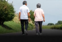 Caídas, principal problema de salud en personas adultas mayores