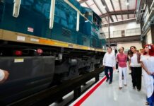 Presidenta Claudia Sheinbaum anuncia llegada de las primeras 12 locomotoras del Tren Maya de carga; se inaugura en 2027