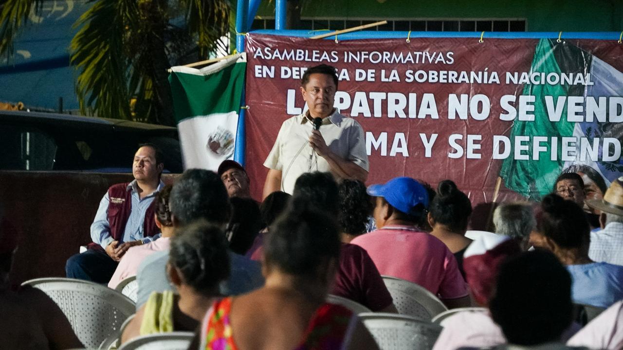 Pablo Amílcar Sandoval fortalece el diálogo ciudadano y la defensa de la Soberanía Nacional en Acapulco en la colonia Libertadores.