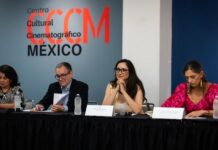 La secretaria de Cultura, Claudia Curiel de Icaza, se reunió con integrantes de la comunidad cultural mexicoestadounidense en Los Ángeles para fortalecer la agenda binacional