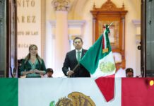 GOBERNADOR ARMENTA MIER HONRA A HEROÍNAS Y MADRES BUSCADORAS EN EL GRITO DE INDEPENDENCIA
