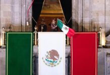 ¡Viva México libre, independiente y soberano!: presidenta encabeza ceremonia por el 216 Aniversario del Grito de Independencia