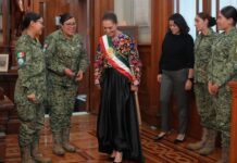 Vestido patrio de presidenta Sheinbaum, homenaje a artesanas del Istmo de Tehuantepec