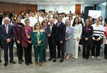 Analizan acciones para la reintegración social, laboral y emocional de sobrevivientes al cáncer de mama