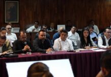 Recibe y escucha Gobierno estatal al magisterio oaxaqueño