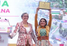 DURANTE LA INAUGURACIÓN DE LA UTOPÍA LA SOBERANA, CLARA BRUGADA RECIBIÓ EL PERGAMINO DE HONOR DE ONU-HÁBITAT POR EL MODELO DE INNOVACIÓN URBANA DE LAS UTOPÍAS