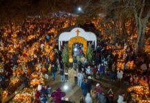 CON MÁS DE 400 ARTISTAS, PÁTZCUARO CELEBRA LA TRADICIONAL “NOCHE DE ÁNIMAS”